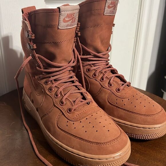 🔥🔥 NIKE AIR FORCE 1 SF  Women Size 8.5 - DUSTY PEACH 857872-202 - EUC - *Read* - Picture 7 of 16